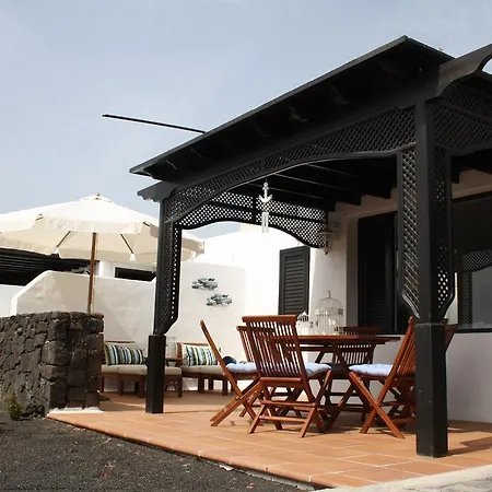 Casa Rosas By Buenavilla Ferienhaus Puerto del Carmen (Lanzarote)